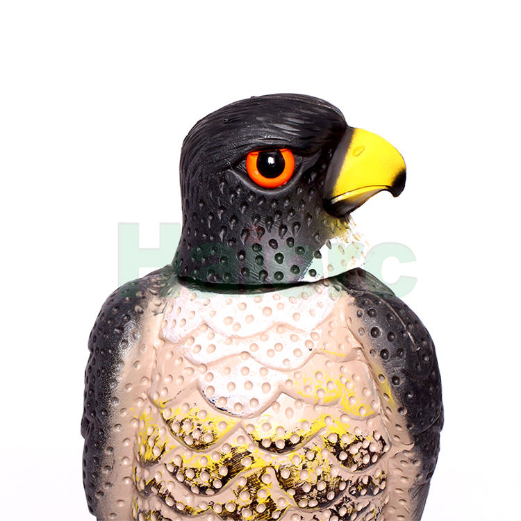 Haierc Animal Decoration Head Moveable Plastic Scare Eagle Bird Control HC1611