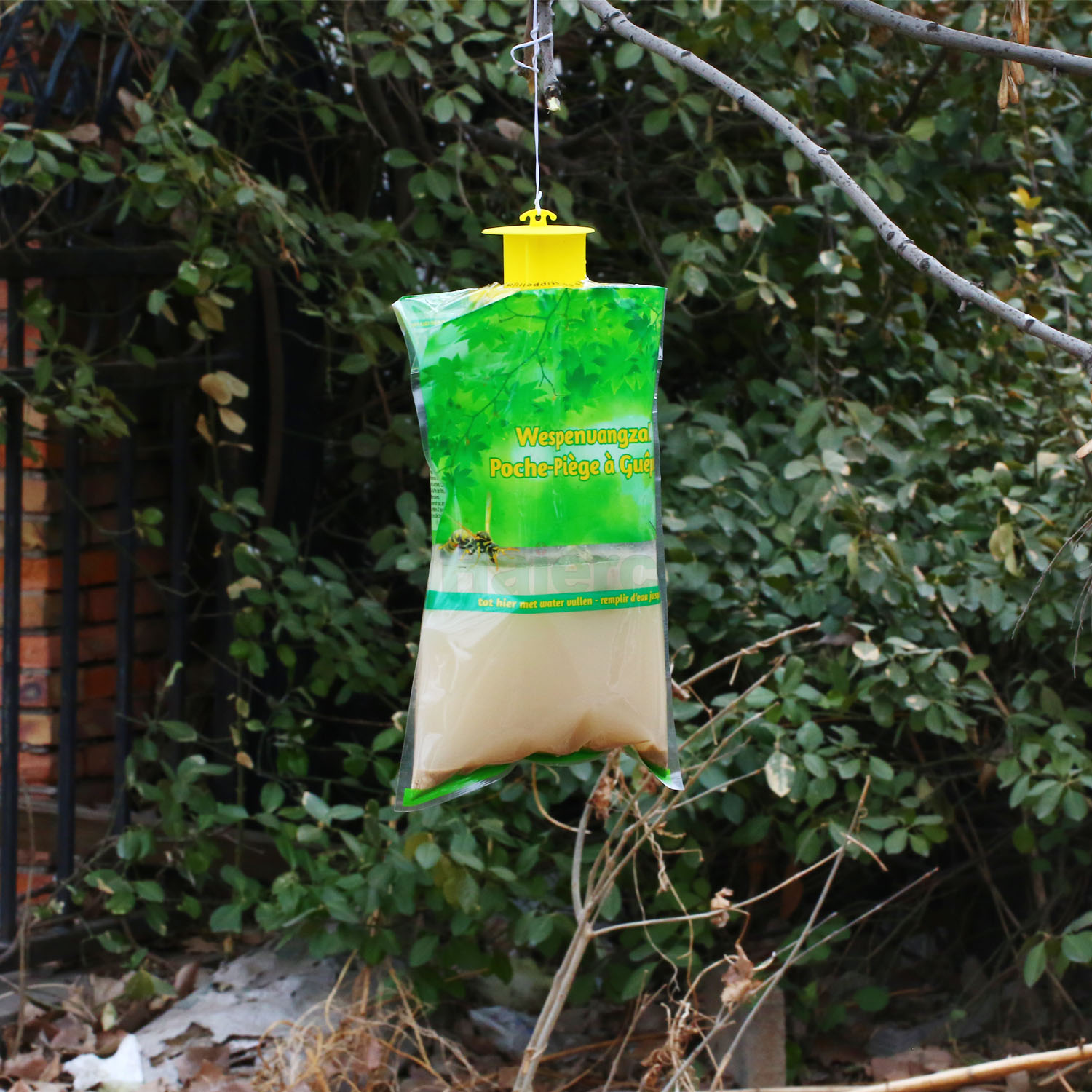 Haierc Outdoor Plastic Insect Control Disposable Wasp Catcher Hanging Wasp Trap Bag